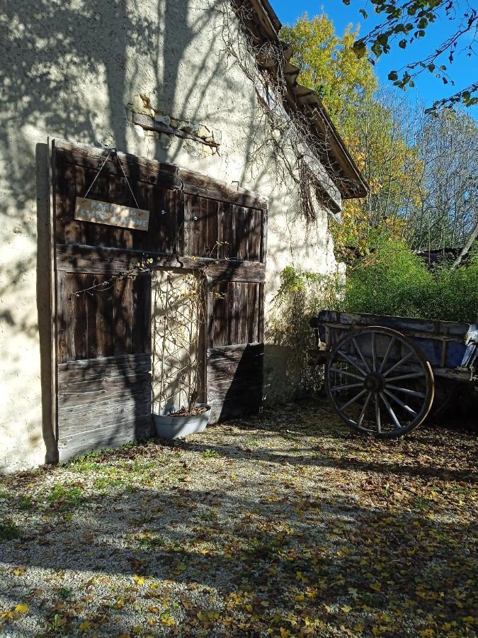Chez Karine Ceyzerieu Exterior foto